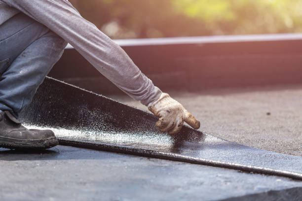 Professional Vapor Barrier Installation technician working in Albany, IN